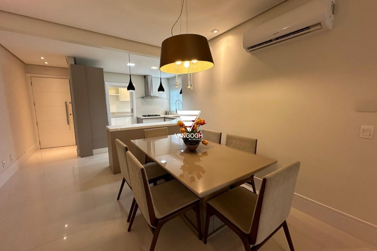 Apartamento 3 dormitórios Le Majestic, Quadra Mar - Balneário Camboriú