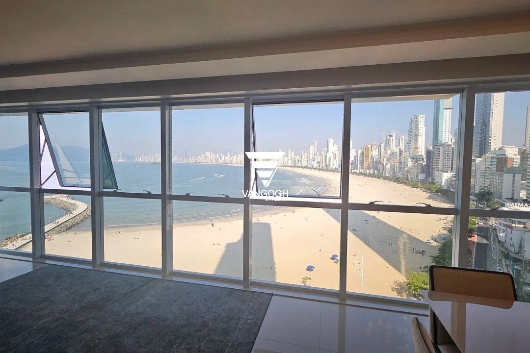 Apartamento 5 dormitórios Sky Tower, Quadra Mar - Balneário Camboriú