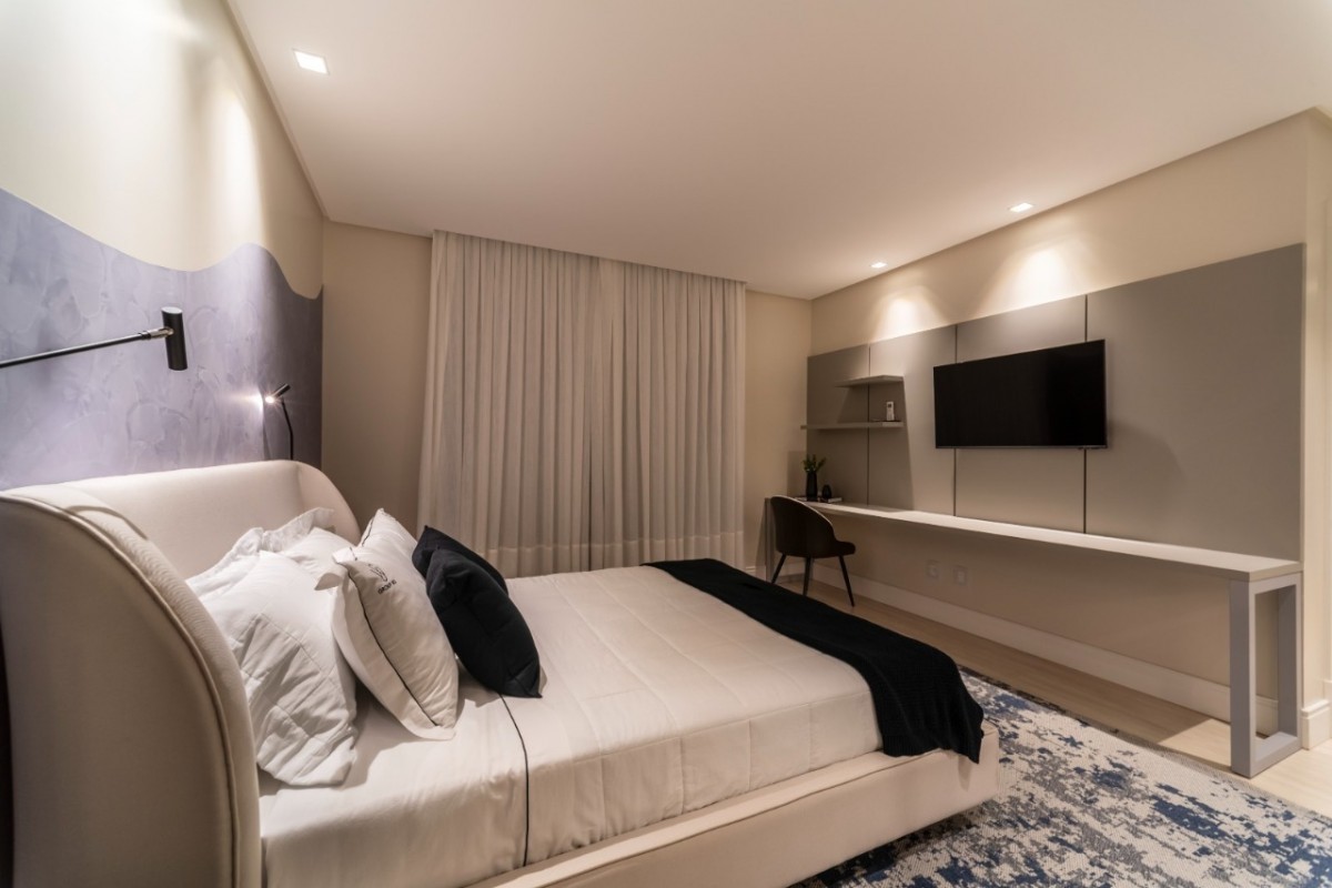 Apartamento 4 dormitórios Sky Tower, Quadra Mar - Balneário Camboriú