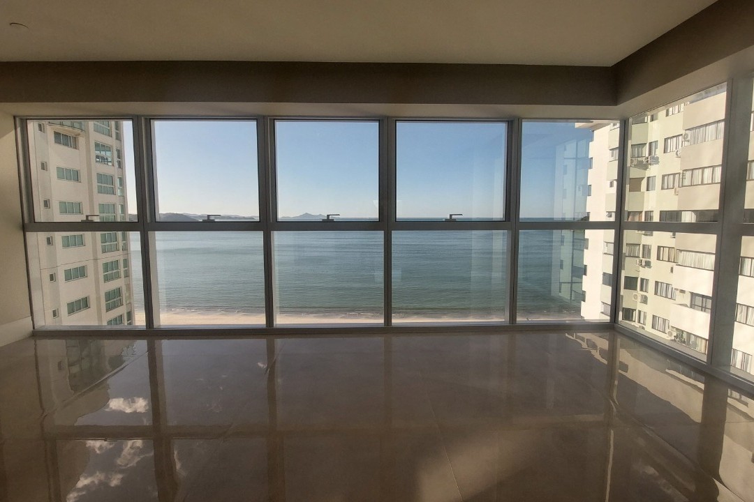 Apartamento 4 dormitórios One Tower  Residence, Frente Mar - Balneário Camboriú