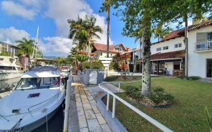 Casa 4 dormitórios Marina Camboriú, Barra - Balneário Camboriú