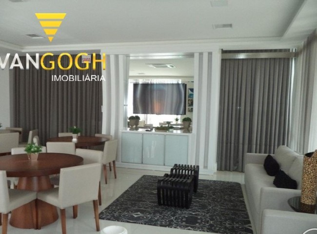 Apartamento 3 dormitórios Le Majestic, Quadra Mar - Balneário Camboriú